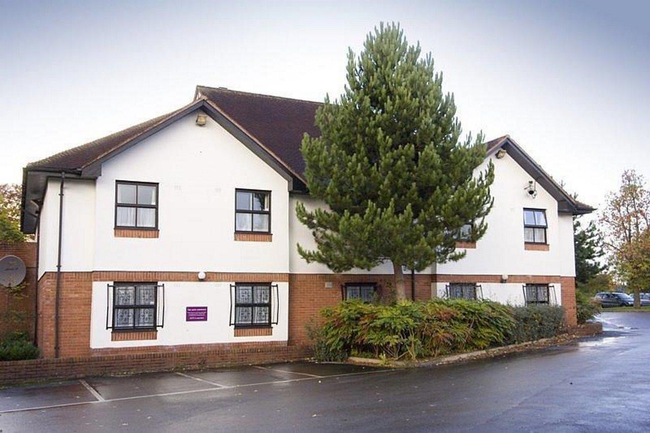 Premier Inn Manchester Airport Ringway Exterior foto